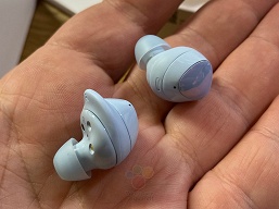 Очень автономные Samsung Galaxy Buds+ на качественных фото за несколько дней до анонса