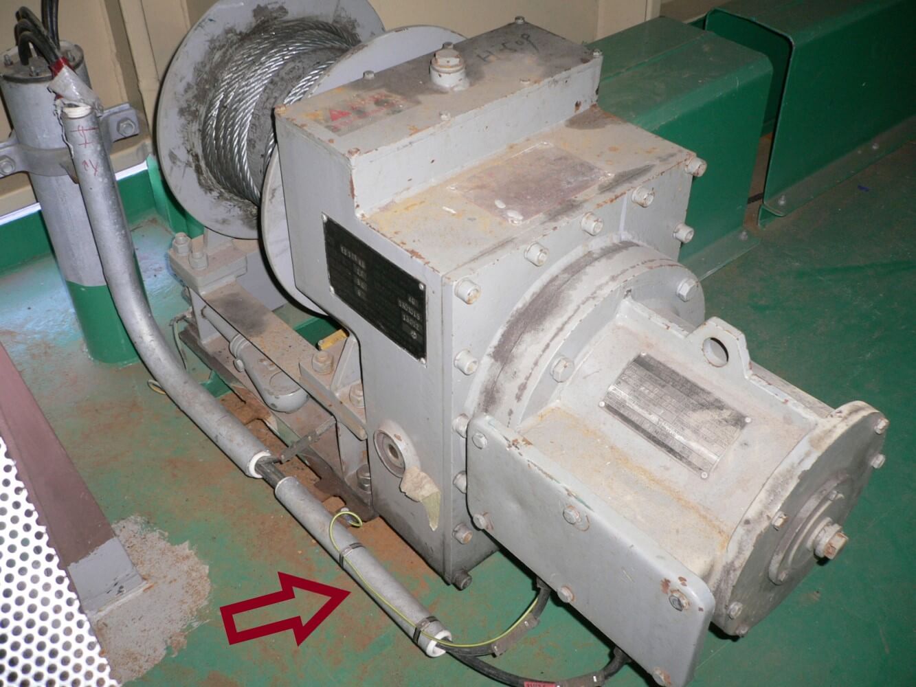 Импортозамещение и судостроение - 16 Лебёдка от дешёвого забортного трапа низкого качества