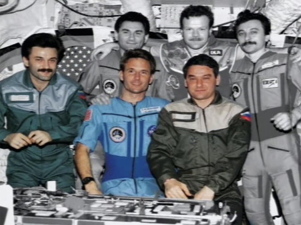 Как мы потеряли «Мир»: пожар на космической станции, столкновение с грузовиком «Прогресс», разгерметизация - 2