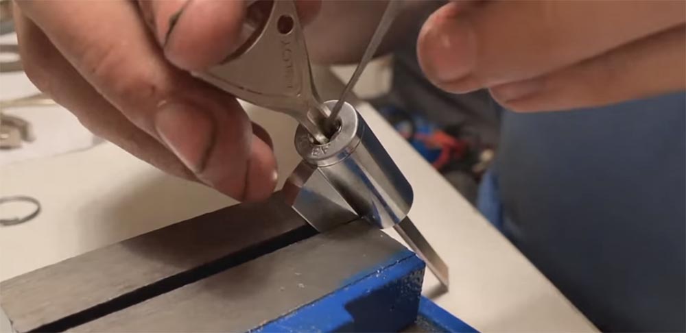 Конференция DEFCON 27. Изготовление дубликатов механических ключей с ограниченным доступом. Часть 2 - 28