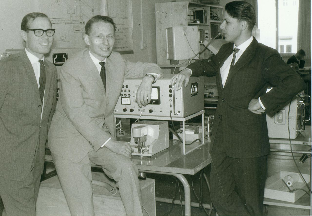 История Telefunken: феникс немецкой электроники от Вильгельма второго и Геббельса до Beatles и наших дней - 17 История Telefunken: феникс немецкой электроники от Вильгельма второго и Геббельса до Beatles и наших дней - 17