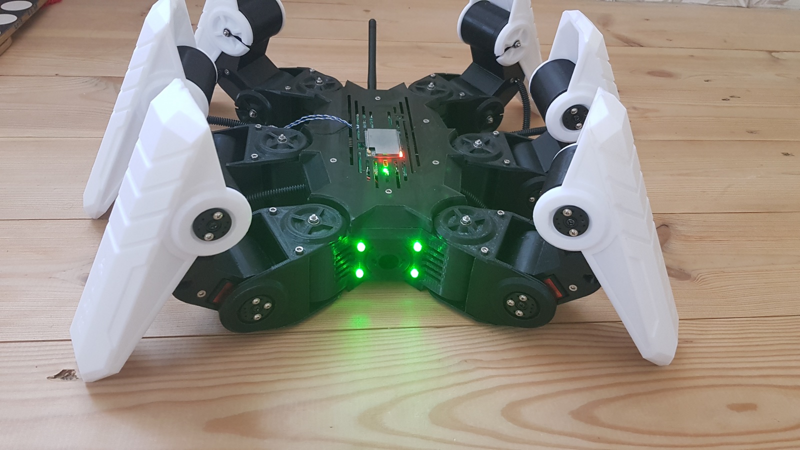 Разработка hexapod с нуля (часть 7) — новый корпус, прикладное ПО и протоколы общения - 7