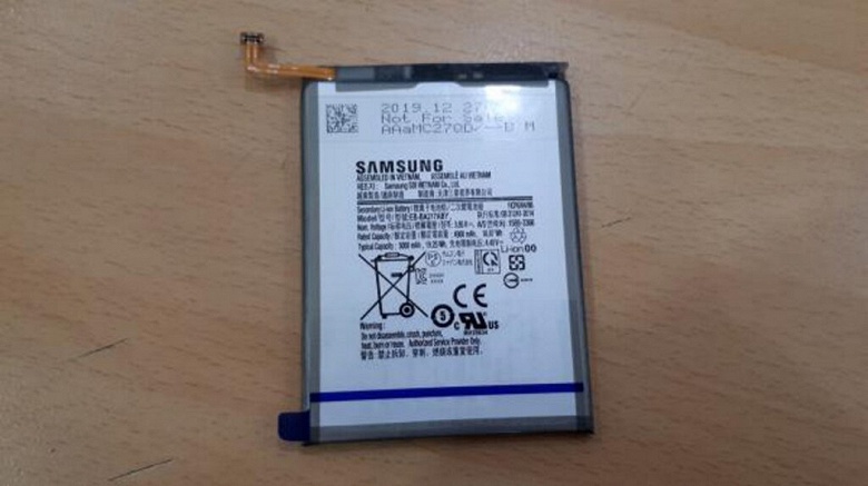 Samsung явно хочет получить звание производителя самых автономных бюджетных смартфонов. Galaxy A21 также получит огромный аккумулятор - 1 Samsung явно хочет получить звание производителя самых автономных бюджетных смартфонов. Galaxy A21 также получит огромный аккумулятор