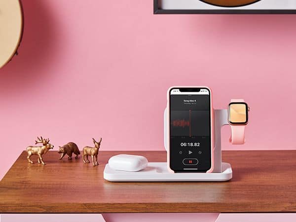 Гаджет для одновременной беспроводной зарядки iPhone, Apple Watch и AirPods поступил в продажу