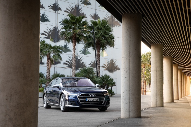 В России выходит спортивный седан Audi S8 - 3 В России выходит спортивный седан Audi S8