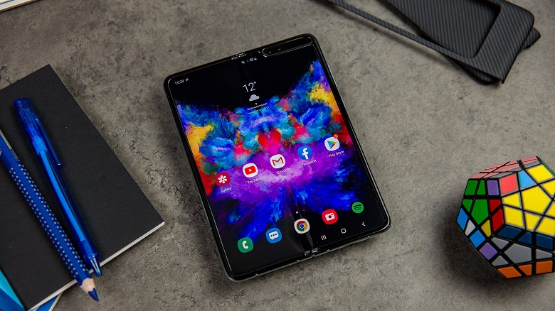 Самый дорогой смартфон Samsung наконец-то получил Android 10