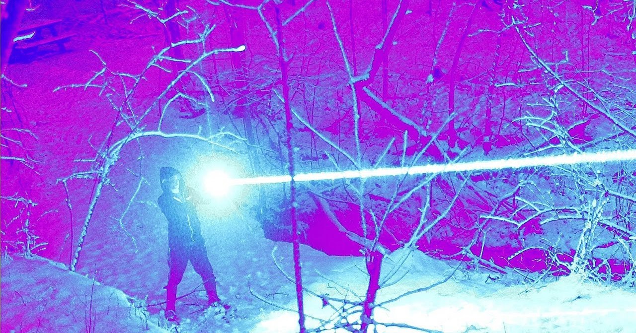 Самодельный лазер в 2000 раз мощнее лазерной указки: световое шоу Самодельный лазер в 2000 раз мощнее лазерной указки: световое шоу