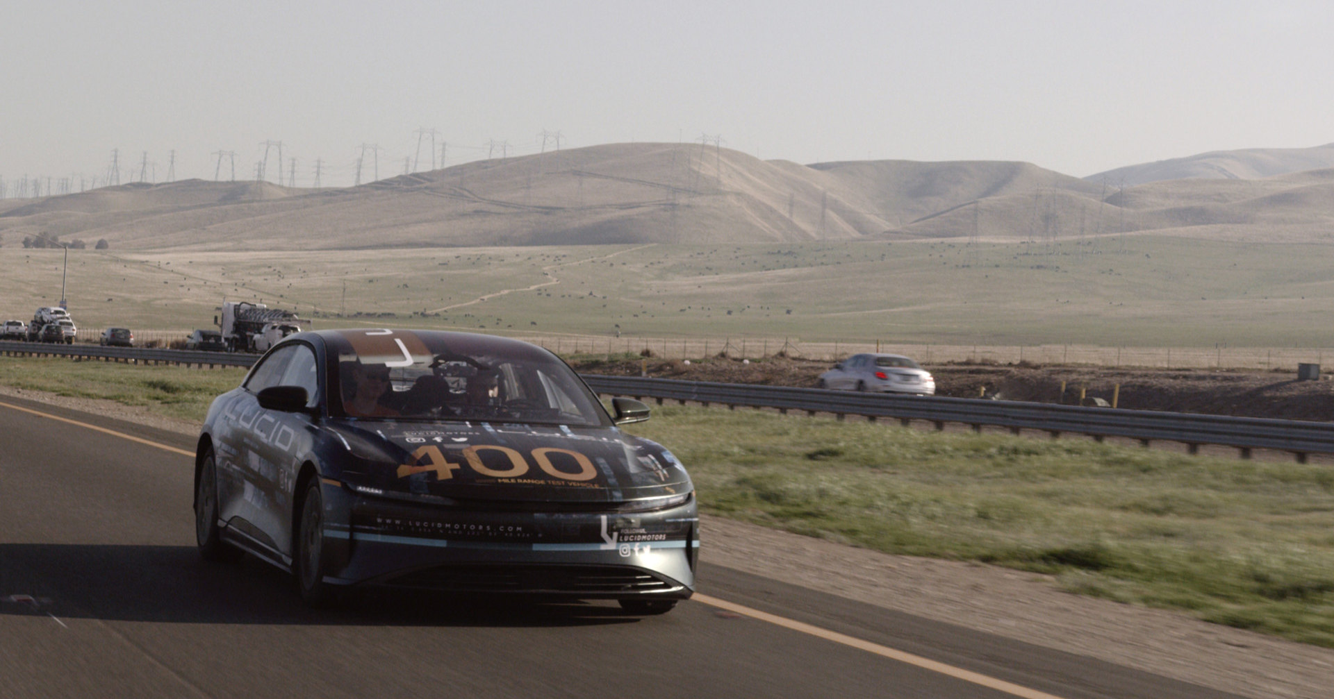 Электромобиль Lucid Air проехал 640 км без подзарядки Электромобиль Lucid Air проехал 640 км без подзарядки