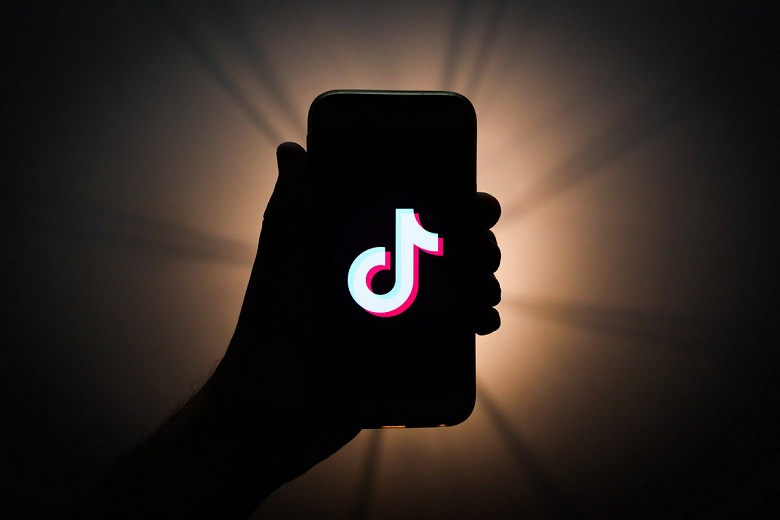 TikTok — это новый Instagram? Приложение преодолело отметку в 1 млрд скачиваний в Google Play Store