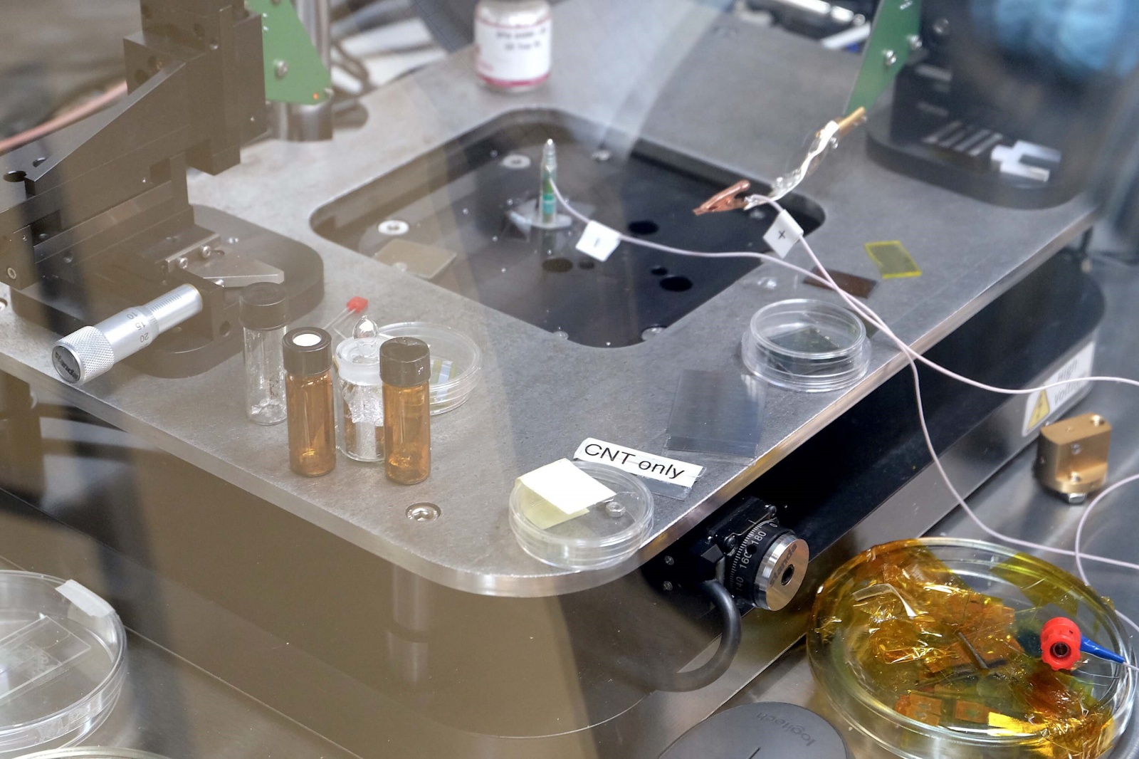 Фотоэкскурсия: что делают в лаборатории гибридной нанофотоники и оптоэлектроники Нового физтеха ИТМО - 19