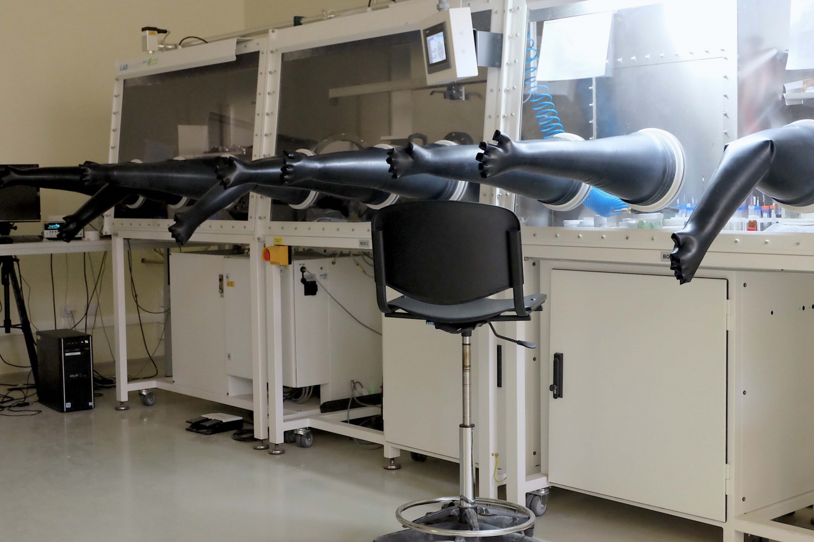 Фотоэкскурсия: что делают в лаборатории гибридной нанофотоники и оптоэлектроники Нового физтеха ИТМО - 4