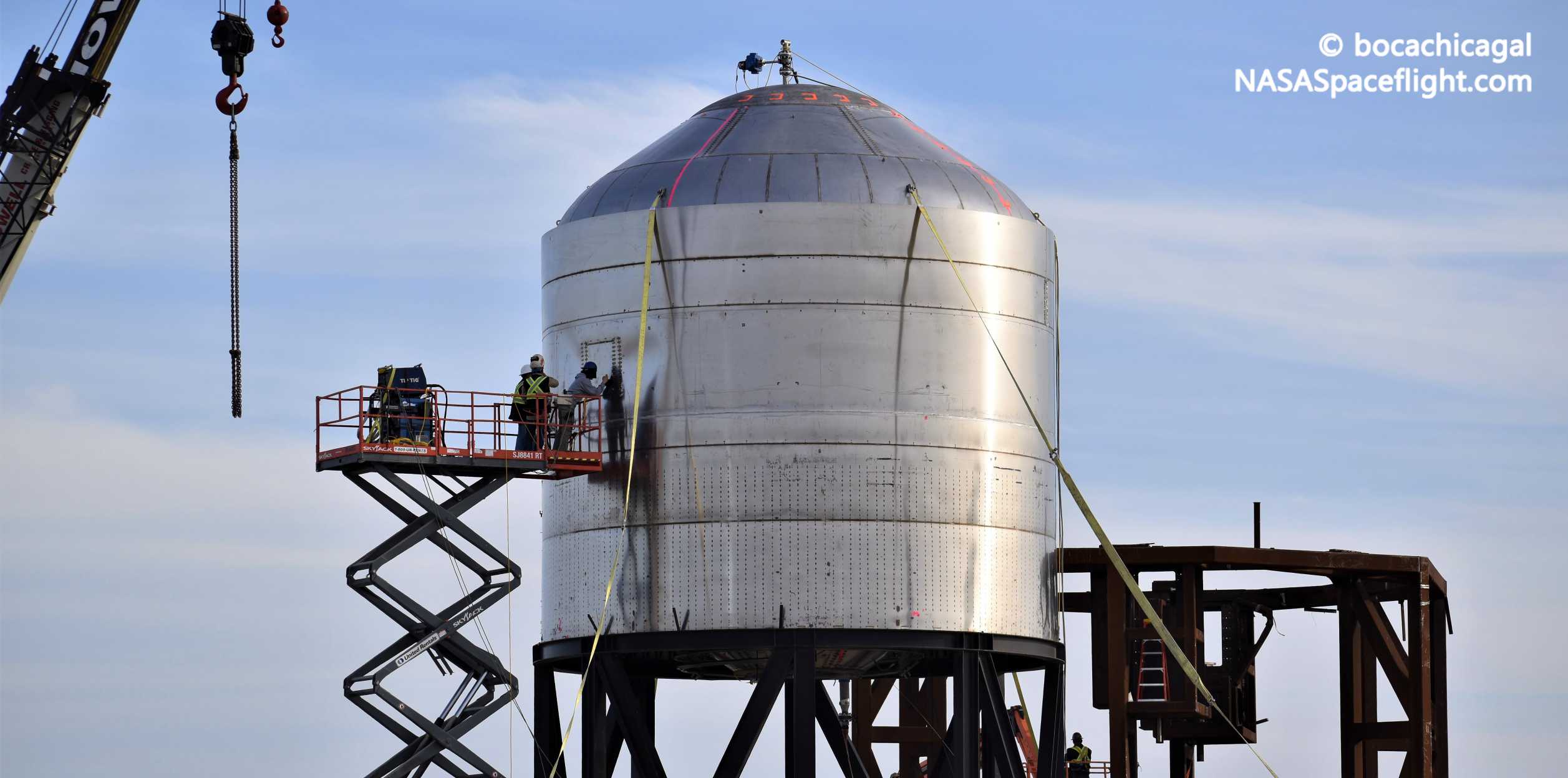 SpaceX собирает прототипы Starship с космической скоростью - 3