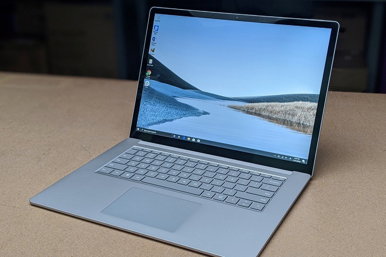 Microsoft будет бесплатно менять треснутые экраны в ноутбуках Surface Laptop 3 