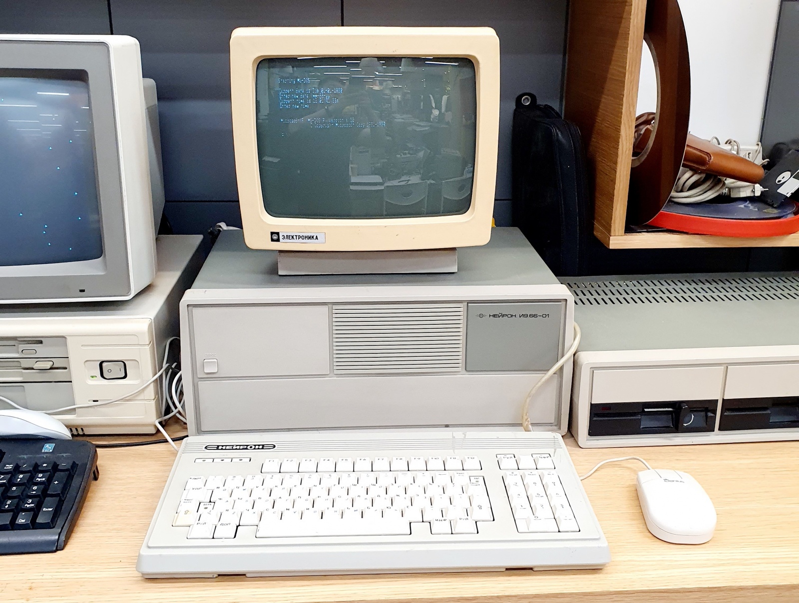 Яндекс записал звуки ретрокомпьютеров - 21 Яндекс записал звуки ретрокомпьютеров - 21