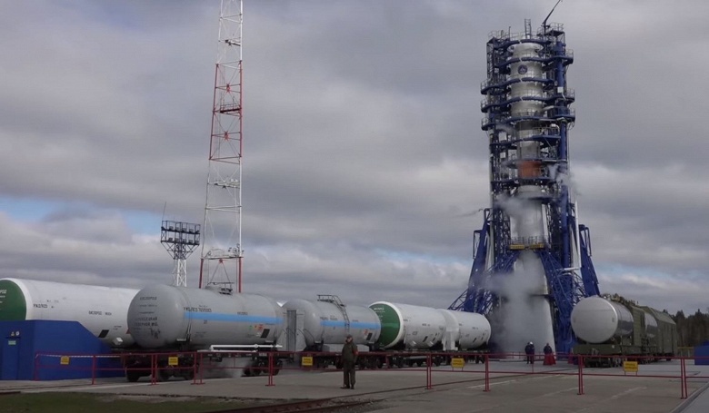 Запущенная с космодрома Плесецк ракета-носитель «Союз-2.1Б» успешно вывела на орбиту космический аппарат «Космос-2546»