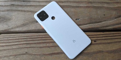 Смартфон Google, которого мы не получим. Отменённый Pixel 4a XL на фотографиях и неофициальных рендерах