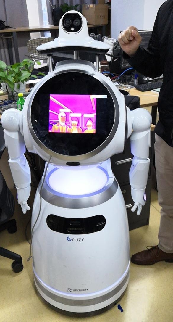 Будущее наступает: китайские роботы приехали в Россию - 23