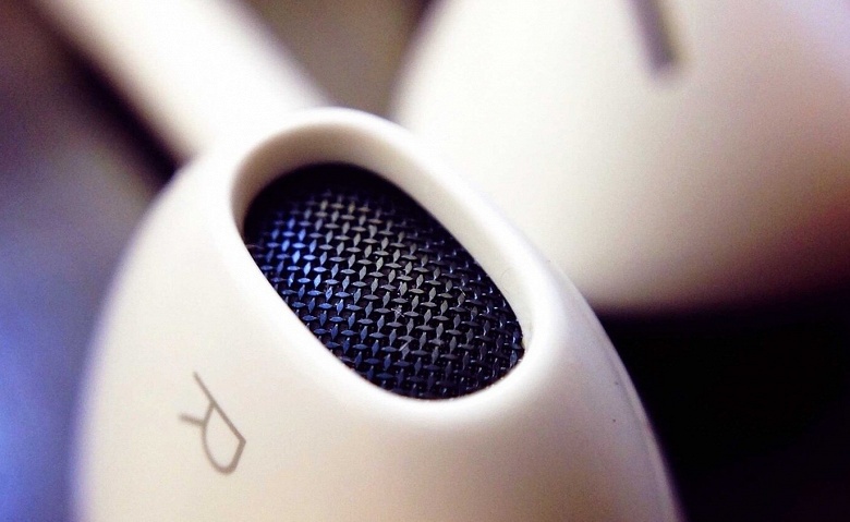 У новых iPhone 12 не будет того, что было даже у самого первого iPhone. Новинки лишатся комплектных наушников - 1 У новых iPhone 12 не будет того, что было даже у самого первого iPhone. Новинки лишатся комплектных наушников