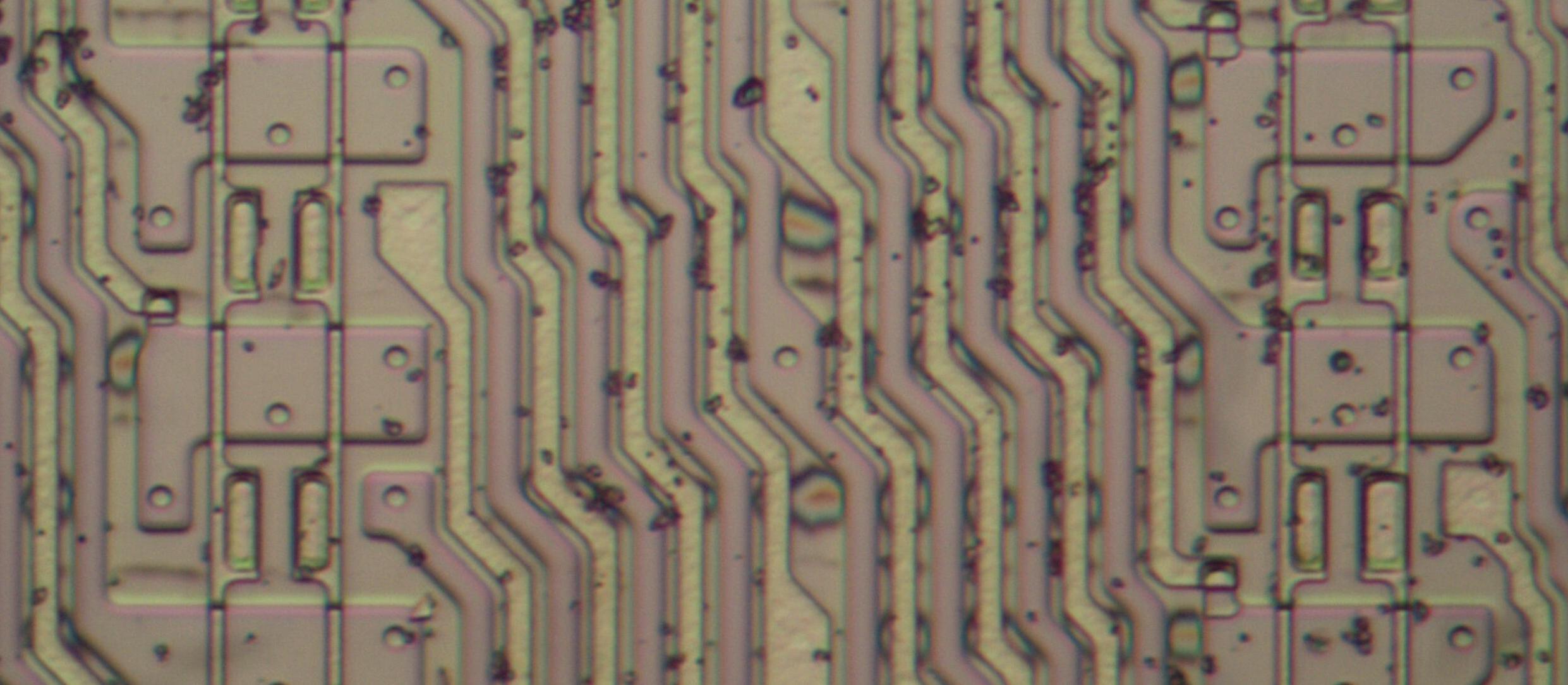 Анализ кристалла сдвигового регистра у математического сопроцессора 8087 - 8 Анализ кристалла сдвигового регистра у математического сопроцессора 8087 - 8