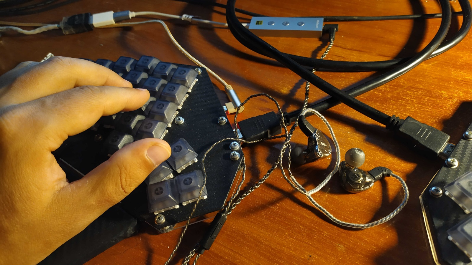 Подробная инструкция по изготовлению сплит клавиатуры на основе ATmega32U4. Аналог Iris - Jiran своими руками - 10 image