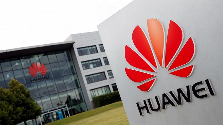 Huawei точно под санкциями? Компания собирается заполонить Европу фирменными магазинами