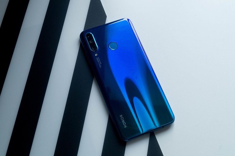 Huawei никому не отдаст Honor