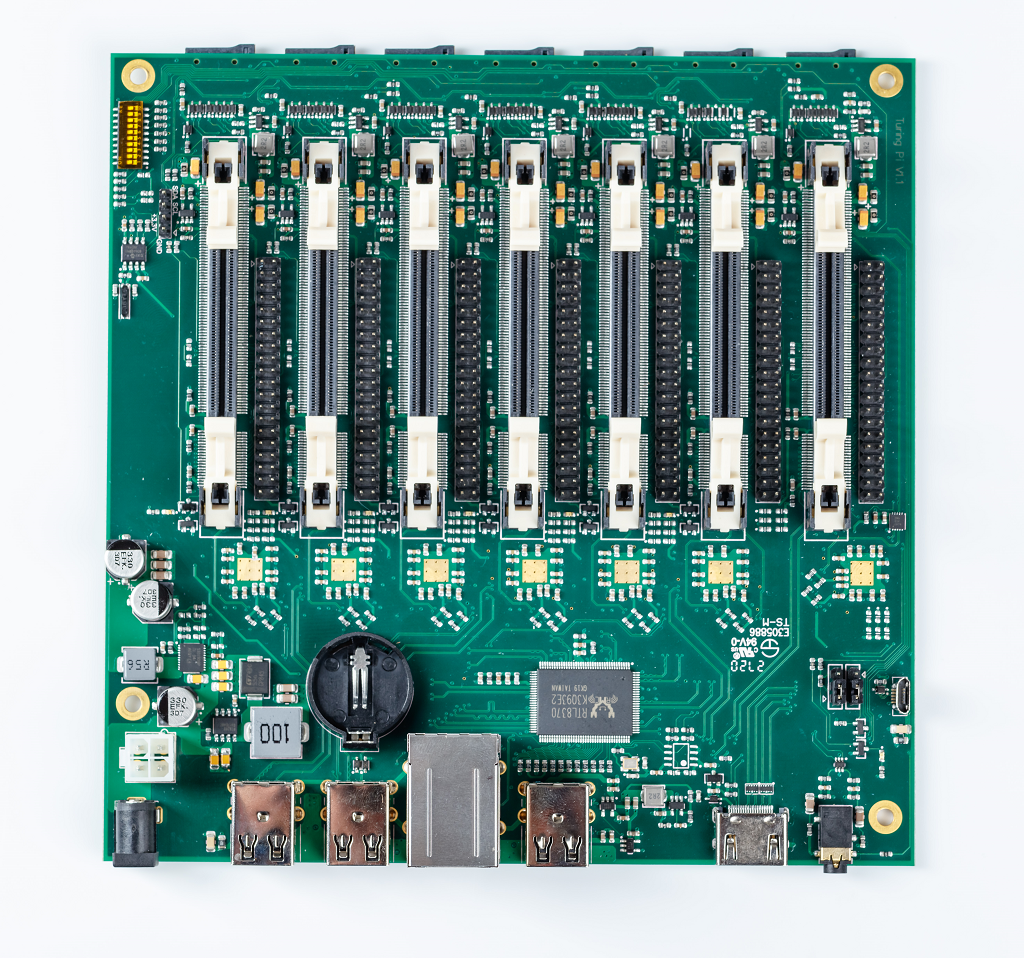 Turing Pi — кластерная плата для self-hosted приложений и сервисов - 9 image