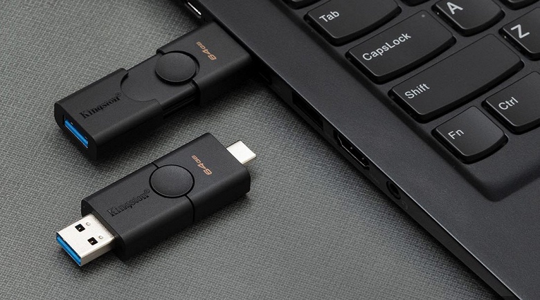 USB-накопитель Kingston DataTraveler Duo оснащен разъемами USB Type-A и Type-C