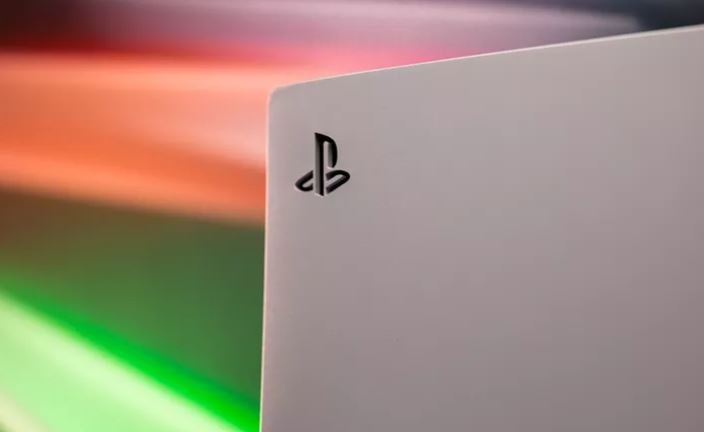 Неожиданно. В PlayStation 5 нет браузера