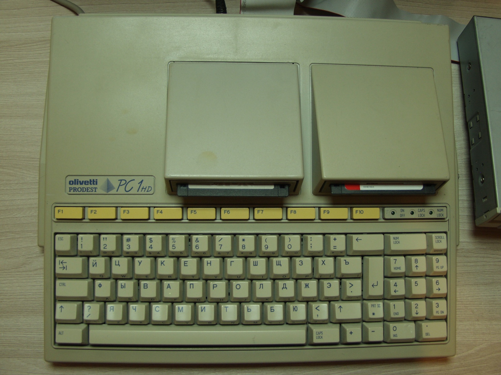 Итальянская IBM-PC Olivetti Prodest PC1 HD - 2