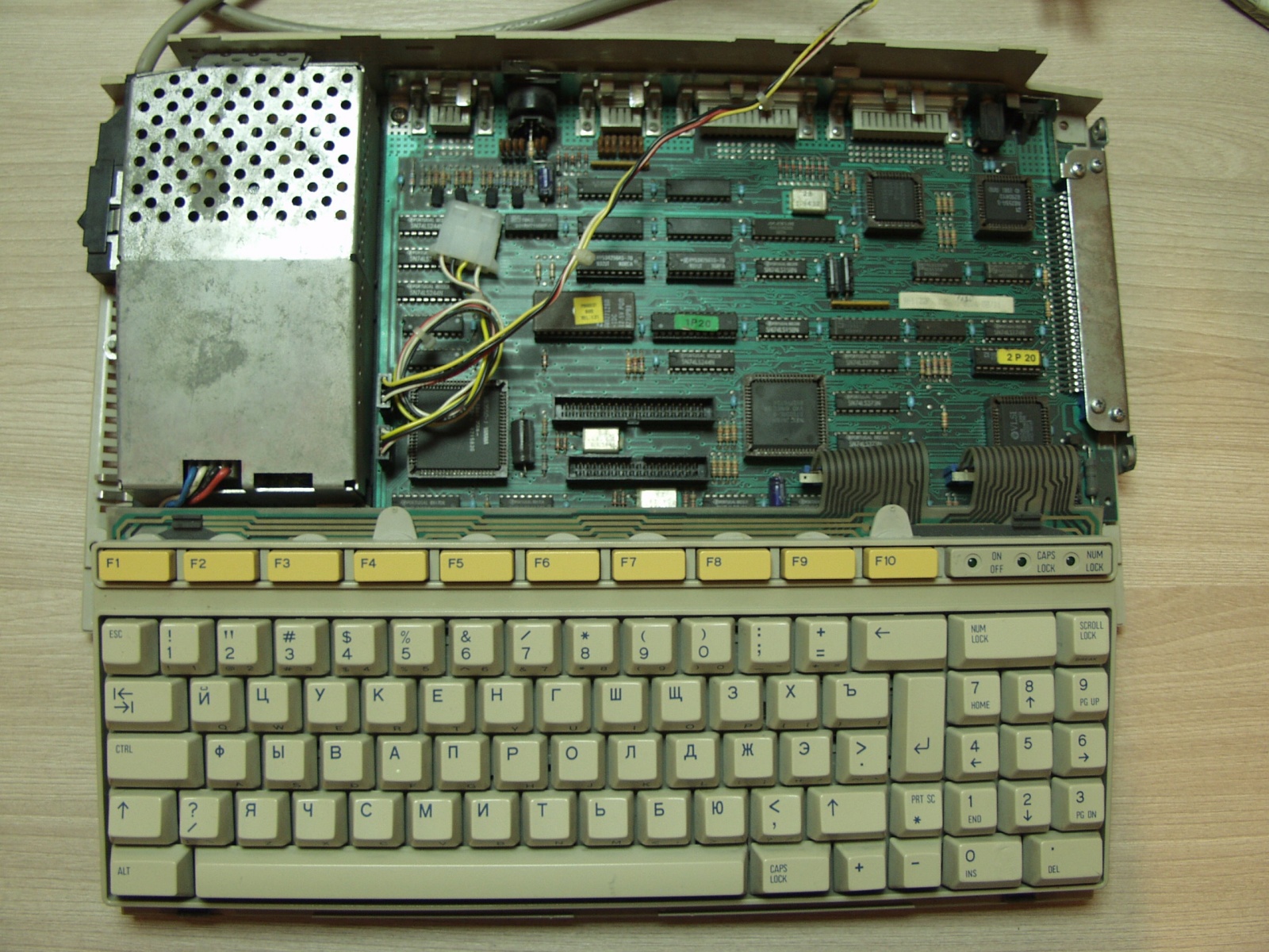 Итальянская IBM-PC Olivetti Prodest PC1 HD - 4