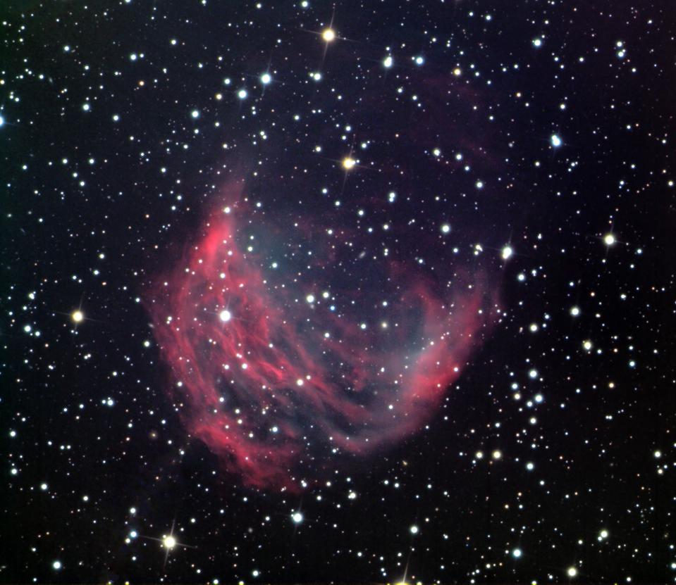 Умирающая звезда гаснет на глазах у телескопа Хаббл - 14