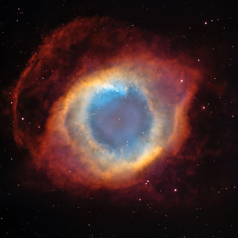 Умирающая звезда гаснет на глазах у телескопа Хаббл - 4