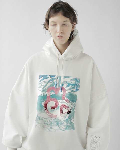 В России выпустили одежду с AR-эффектом