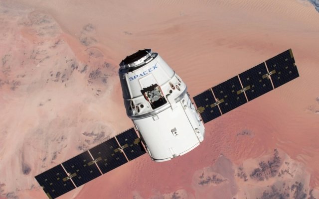 SpaceX впервые в истории запустит в космос четырех гражданских