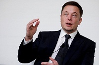 Инвестор Tesla подал на Маска в суд - 2