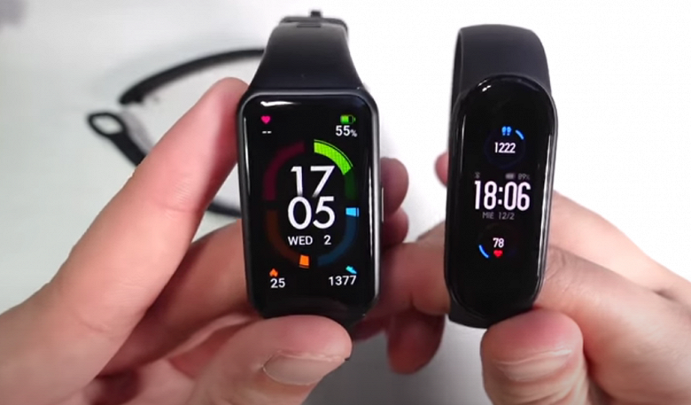 Xiaomi Mi Band 5 рядом с ним кажется очень маленьким. Браслет Honor Band 6 готовится к выходу на международный рынок - 2 Xiaomi Mi Band 5 рядом с ним кажется очень маленьким. Браслет Honor Band 6 готовится к выходу на международный рынок