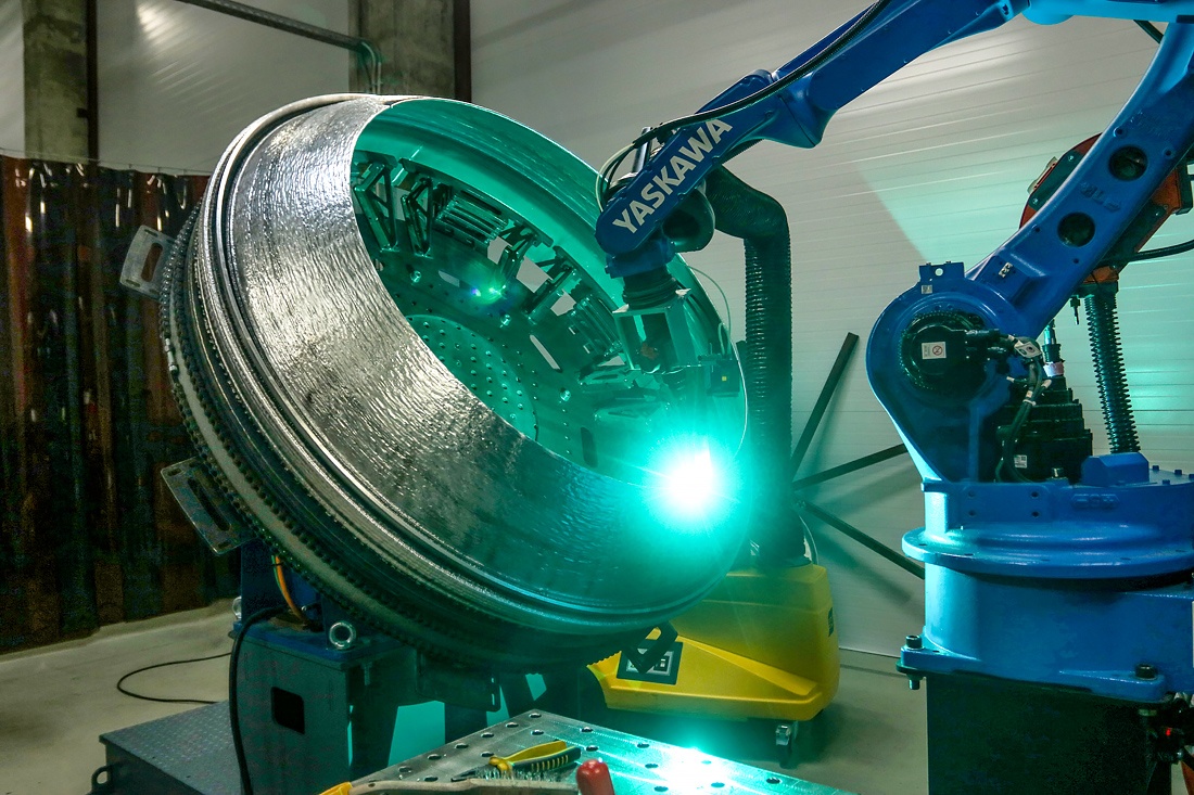 Выращивание силового шпангоута и торосферического участка топливного бака в S7 R&D. Фото автора Выращивание силового шпангоута и торосферического участка топливного бака в S7 R&D. Фото автора