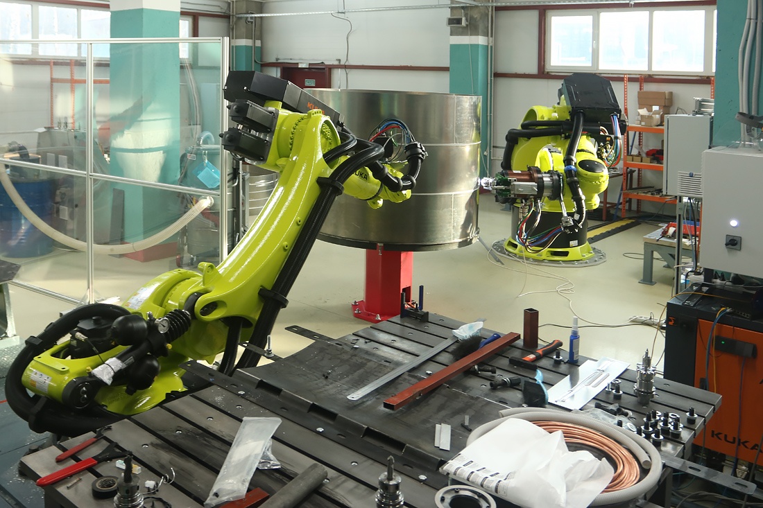Роботы Kuka S7 R&D. Фото автора Роботы Kuka S7 R&D. Фото автора