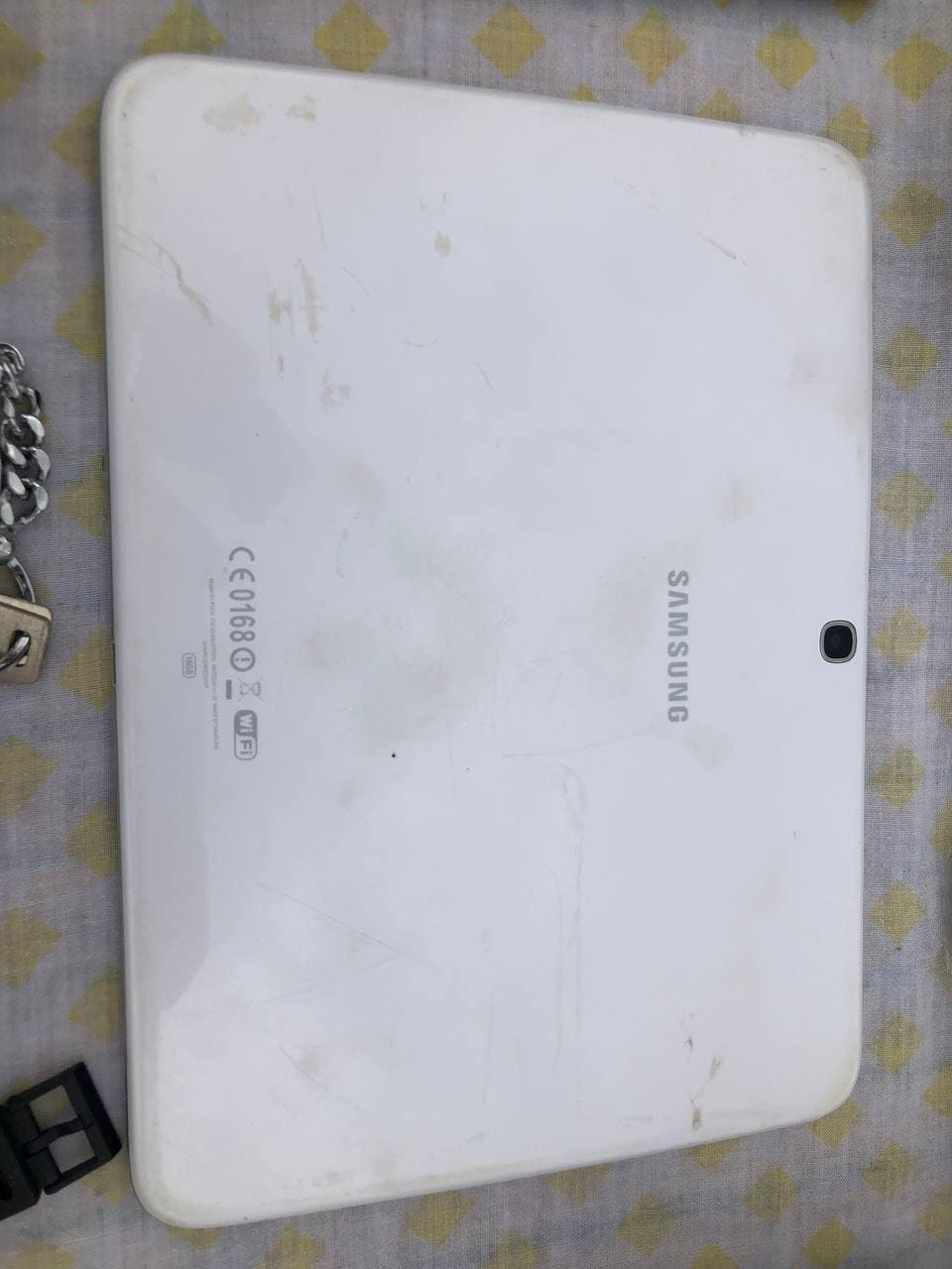 Испанская барахолка: камеры, старые сотовые телефоны и очень старые ноутбуки - 27 Испанская барахолка: камеры, старые сотовые телефоны и очень старые ноутбуки - 27