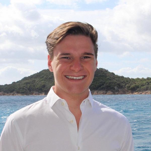 От 18 до 82 лет &mdash; таков возраст астронавтов первого пилотируемого полёта New Shepard