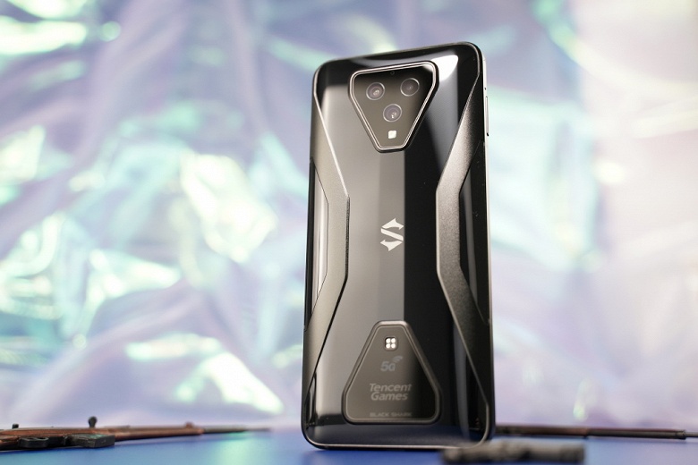 Представлен неубиваемый смартфон с двумя SIM-картами 5G, NFC и громким звуком — Blackview BL5000