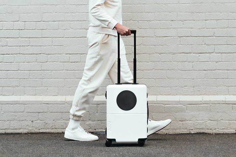 Microsoft сделала Xbox &laquo;мобильной&raquo;: выпущен эксклюзивный чемодан Xbox Series S