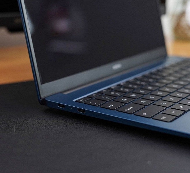 Так выглядит убийца RedmiBook 14. Realme Book c 14-дюймовым экраном разрешением 2К позирует на живых фото - 5 Так выглядит убийца RedmiBook 14. Realme Book c 14-дюймовым экраном разрешением 2К позирует на живых фото