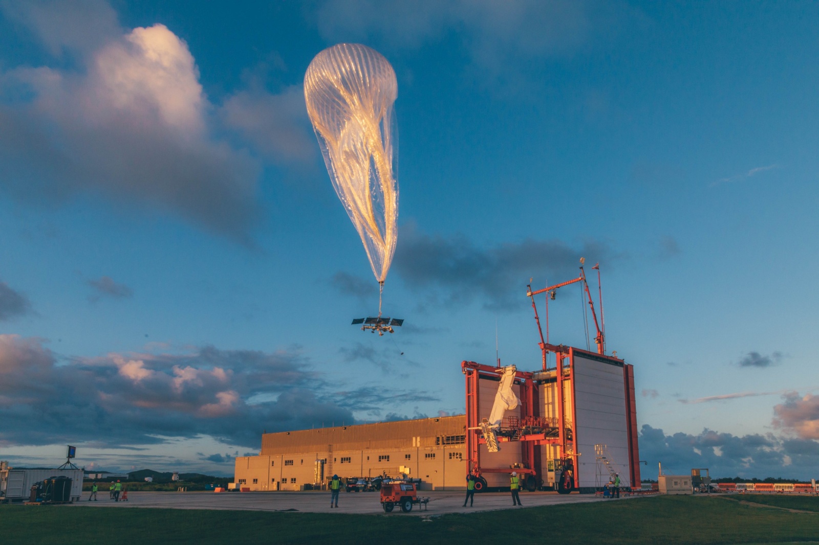 Проект Project Loon по раздаче интернета со стратосферных аэростатов закрыт, но идея продолжает жить - 1