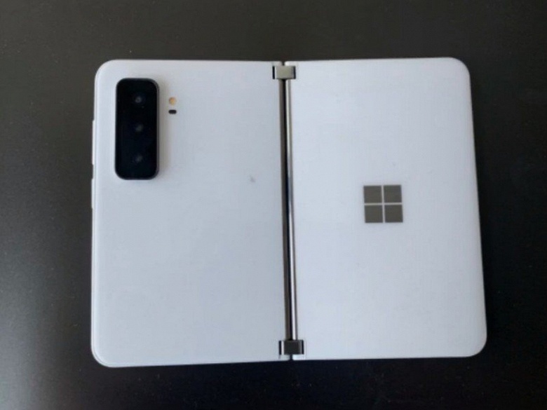 Нужен ли Microsoft Surface Duo 2 при наличии Samsung Galaxy Z Fold3? Появились подробности о складном смартфоне Microsoft - 1 Нужен ли Microsoft Surface Duo 2 при наличии Samsung Galaxy Z Fold3? Появились подробности о складном смартфоне Microsoft