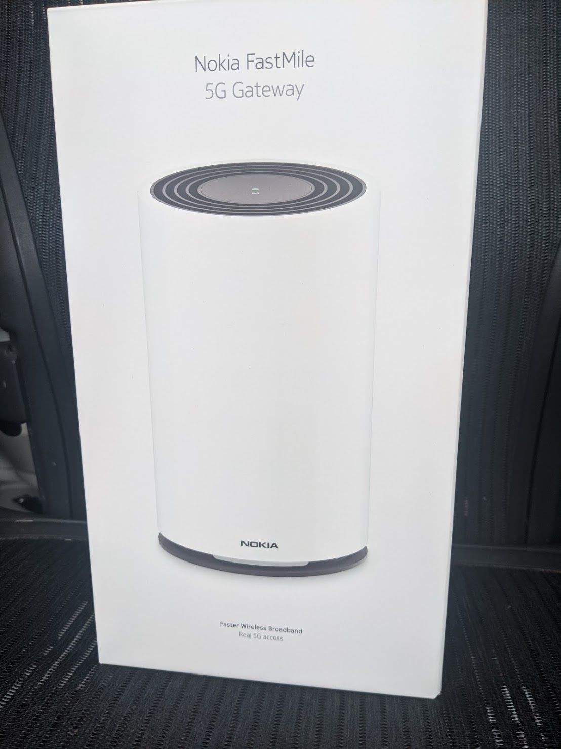 В моём офисном фургоне шесть каналов в интернет, а скоро будет семь - 14