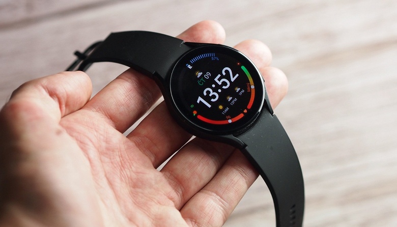 Большое обновление для лучших умных часов Samsung. Компания выпустила новую прошивку для Galaxy Watch 4