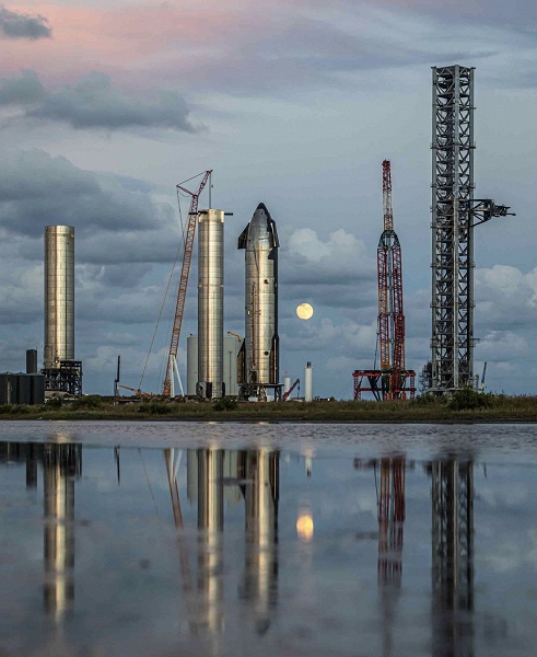 Исторический запуск SpaceX: Starship и Super Heavy готовятся к первому орбитальному полёту в ноябре