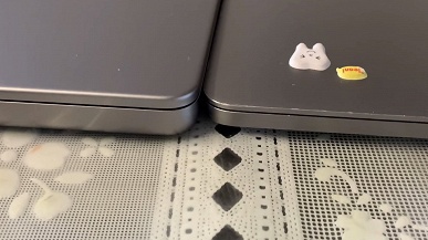 Новый MacBook Pro с чёлкой оказался очень толстым. Опубликовано сравнение с 15-дюймовым MacBook Pro - 2 Новый MacBook Pro с чёлкой оказался очень толстым. Опубликовано сравнение с 15-дюймовым MacBook Pro